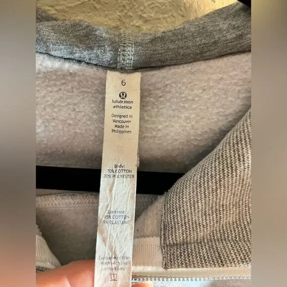 Lululemon Athletica Scuba Gray Zippered Fitted Hoodie 6 Sweatshirts & Hoodies